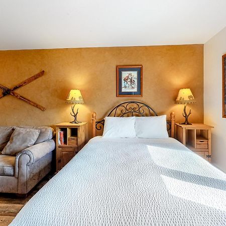 Blue River Escapade Breckenridge Room photo