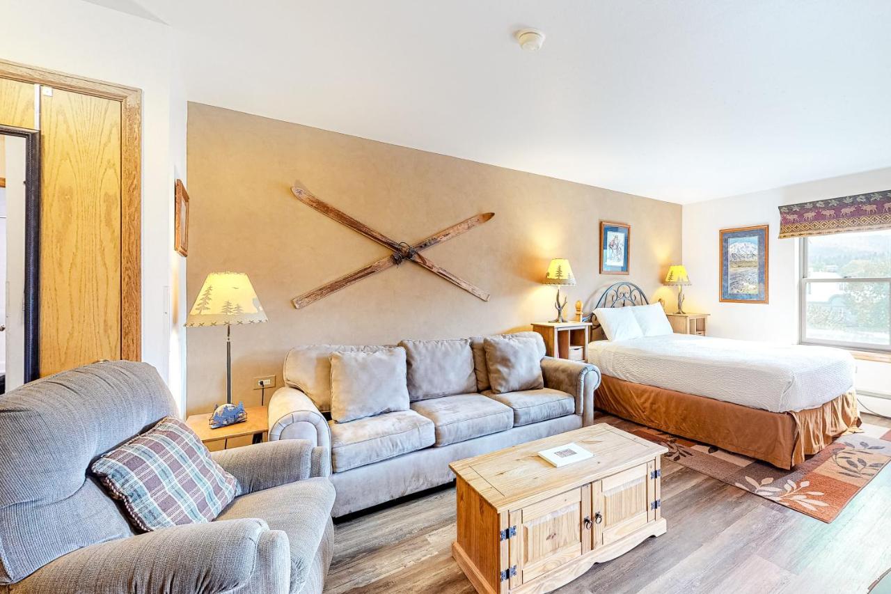 Blue River Escapade Breckenridge Room photo